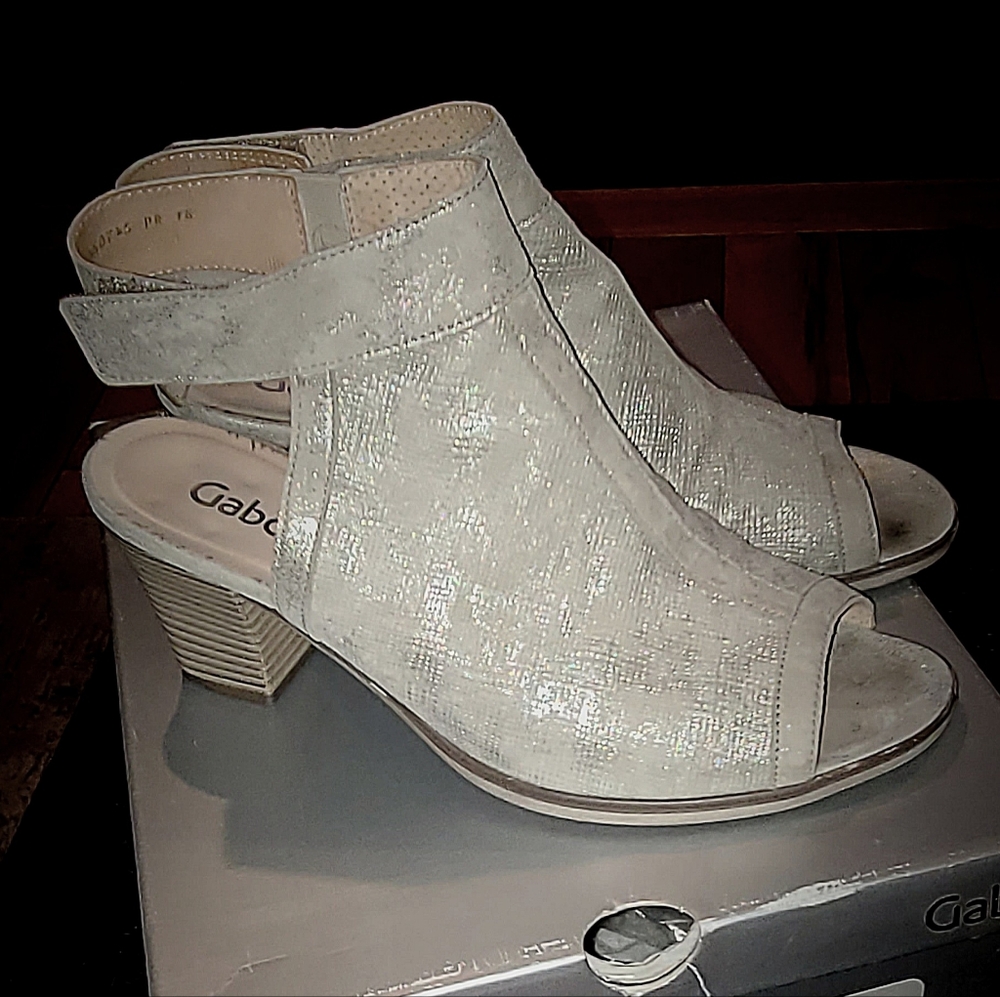 Gabor Women's Leather & Other Materials Cream/silver Peep-Toe Heeled Sandals